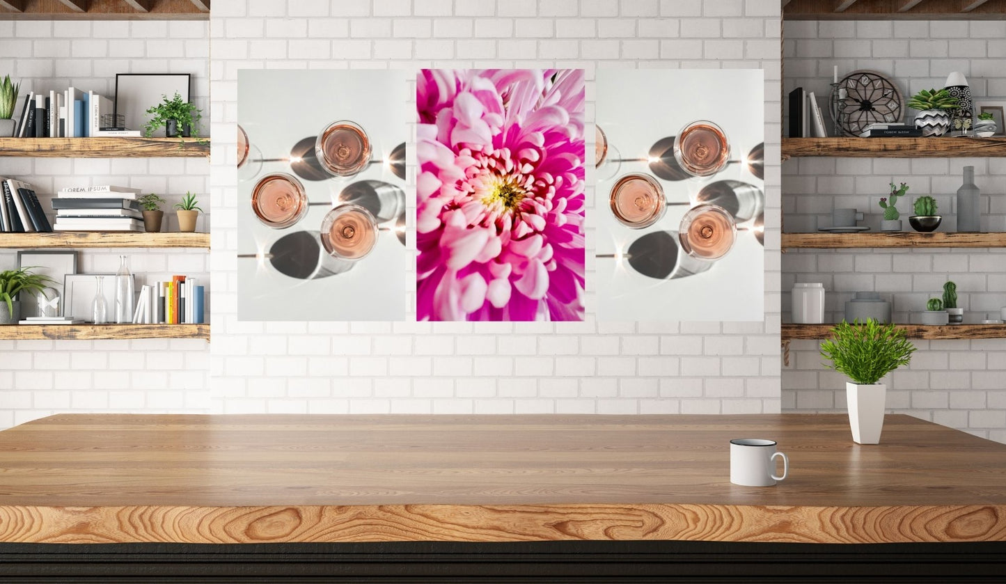 Poster „Eleganz in Rosé“ als eleganter Blickfang für Küche, Bar oder Esszimmer