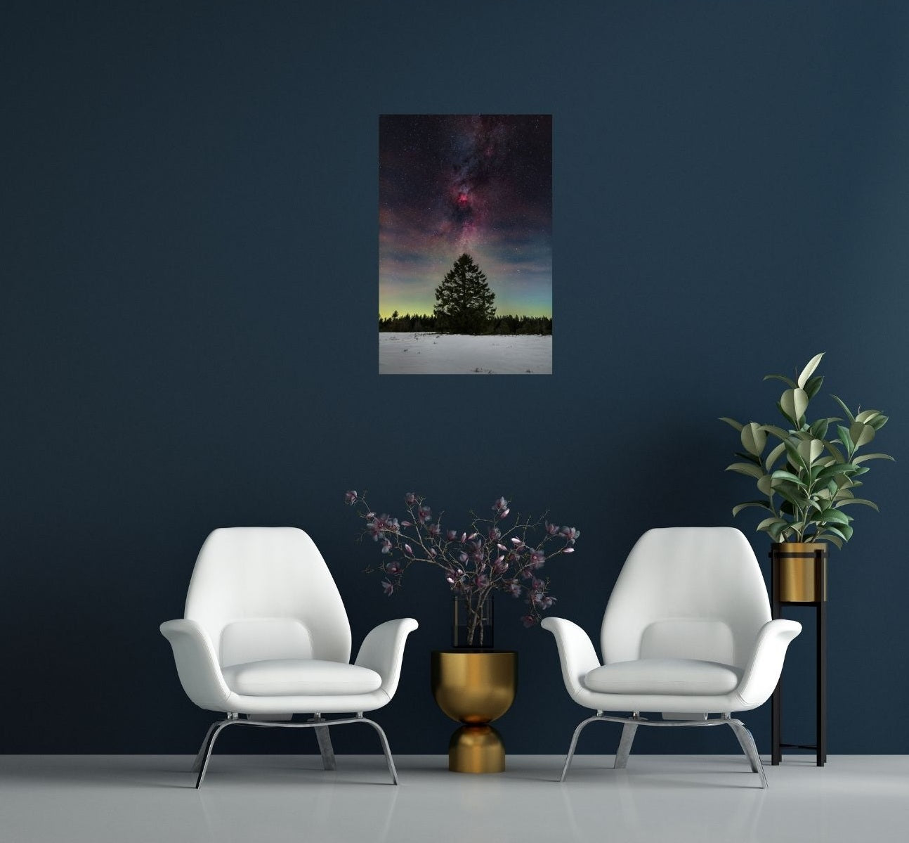 Wohnzimmer mit Wanddeko: Magisches Poster mit winterlicher Landschaft und leuchtenden Sternen im Hochformat.