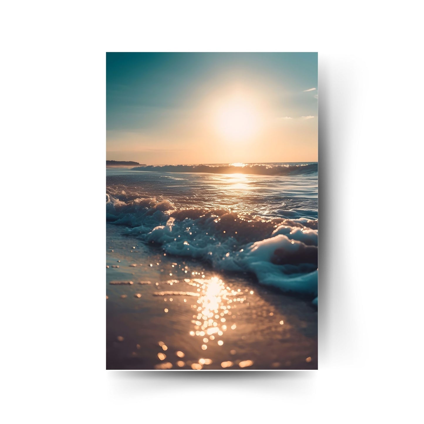 Stimmungsvolles Poster mit Sonnenuntergang über dem Meer – beruhigende Naturfotografie mit goldenen Reflexionen