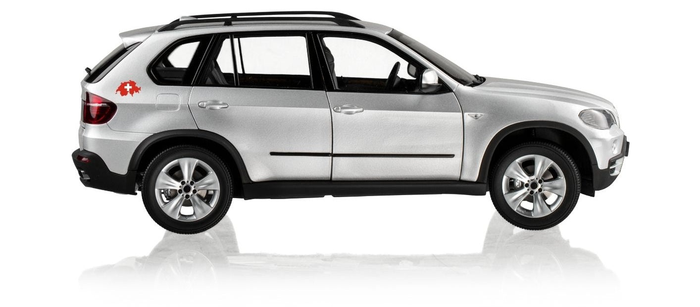 Schweiz Autoaufkleber – Klare Form, starkes Symbol