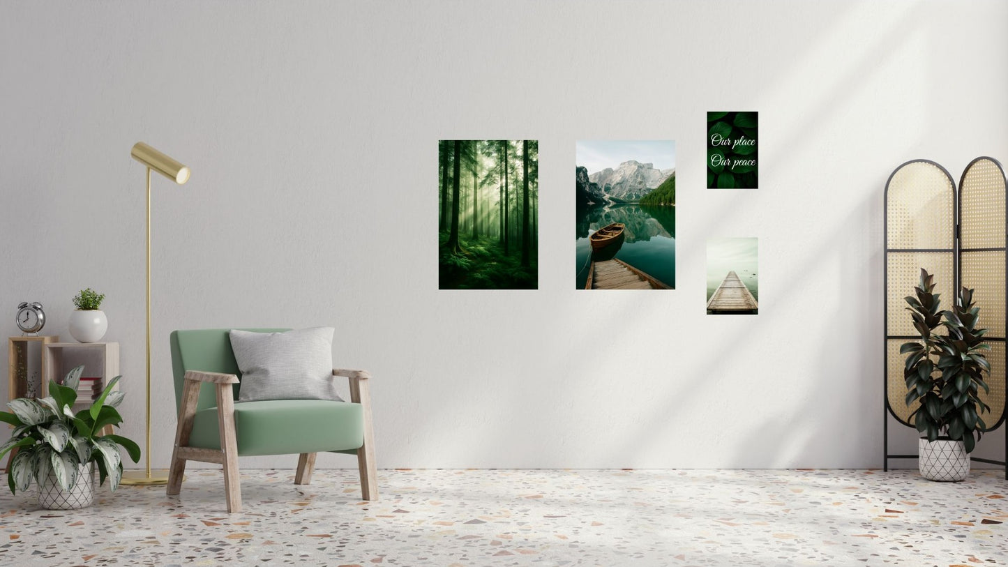 Wandbild mit Berglandschaft und Boot – beruhigende Naturstimmung für Schlafzimmer oder Wohnräume.