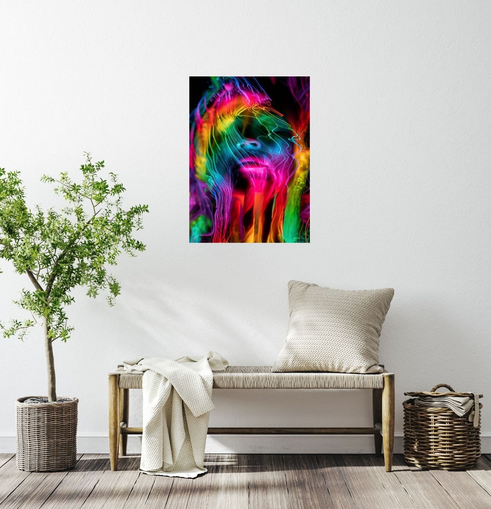 Farbenfrohes Wandbild mit leuchtendem Gesicht in Neonoptik – modernes Poster als Eyecatcher über dem Sofa