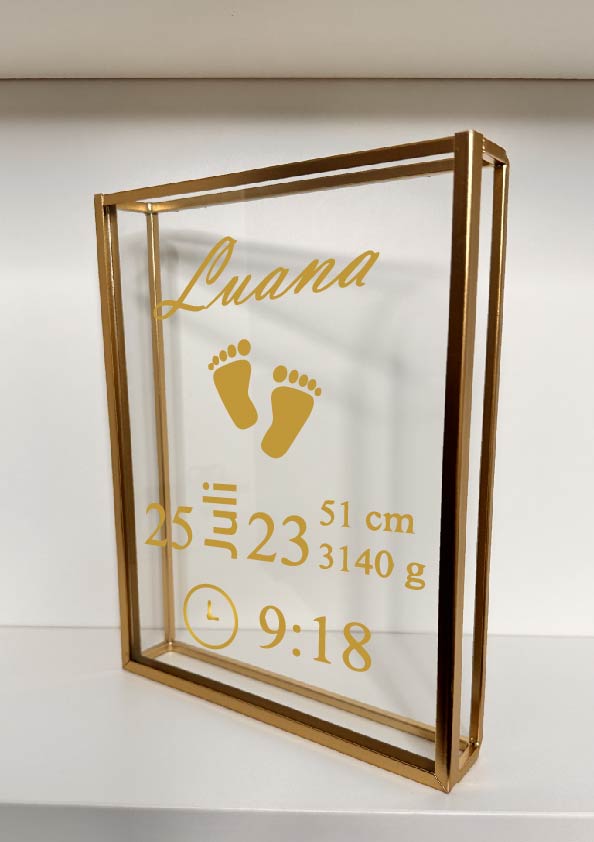 Personalisierter Newborn-Rahmen mit Namen, Fußabdruck & Geburtsdaten – Geschenk zur Geburt